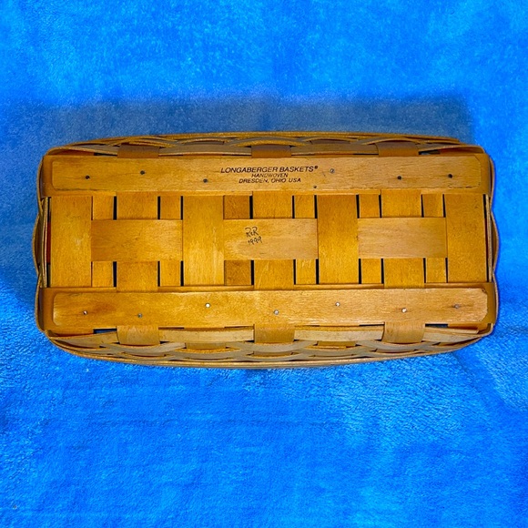Vintage 1999 LONGABERGER BASKET. Hand woven. - Picture 4 of 8